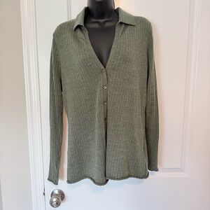 Women’s A&F Merino Wool Button Collared Top